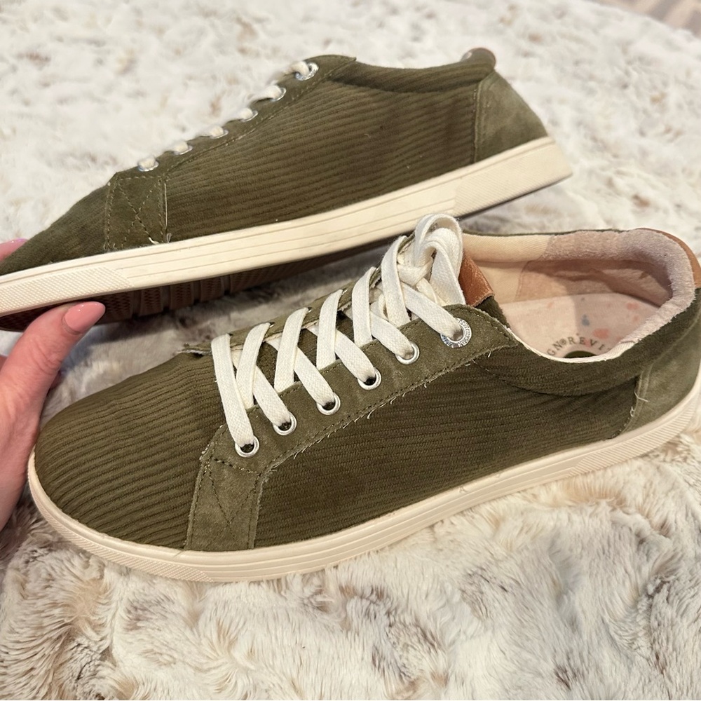 Revitalign Olive Green Corduroy Canvas Sneakers Womens size 10 - Picture 2 of 6